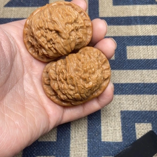 吊坠文玩核桃闷白47