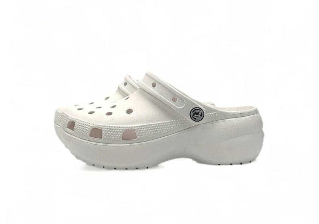 懒人云朵洞洞鞋-厚底 4cm 防滑耐穿-不闷脚不汗脚