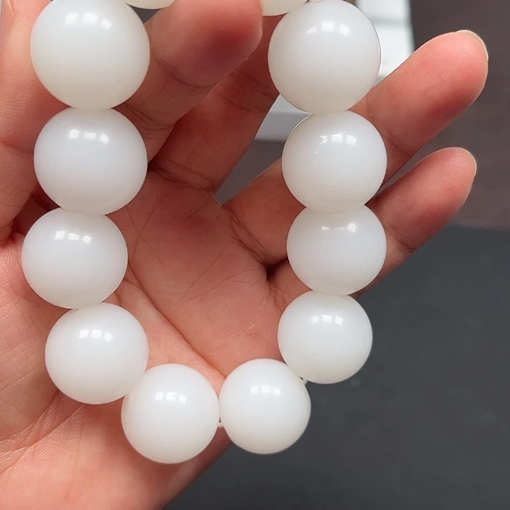 手链未镶嵌和田玉（糖玉）