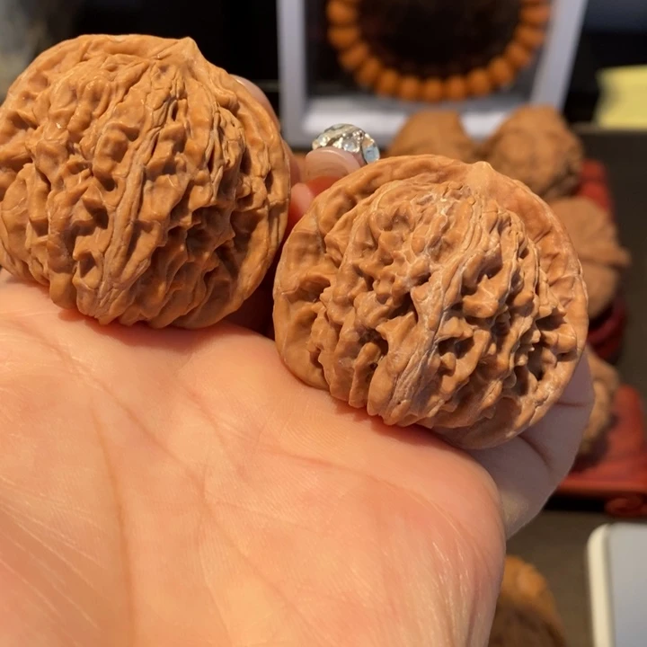 桃核吊坠提**卡43尺寸山地楼