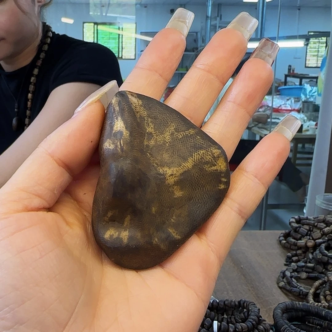 沉香吊坠多样性发货1条9