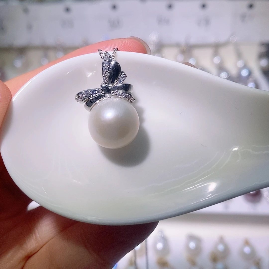 淡水珍珠吊坠(赠链)合金尺寸12/13毫米