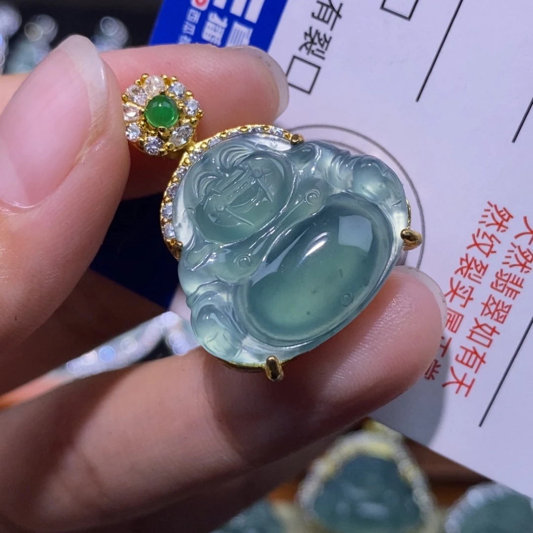 颈饰未镶嵌翡翠天然