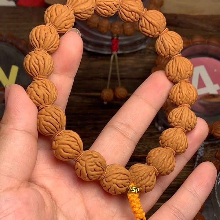 吊坠桃核15祥云手持