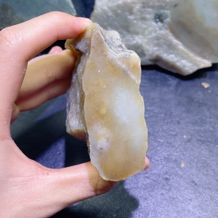 和田玉（糖玉）未镶嵌珠宝半成品