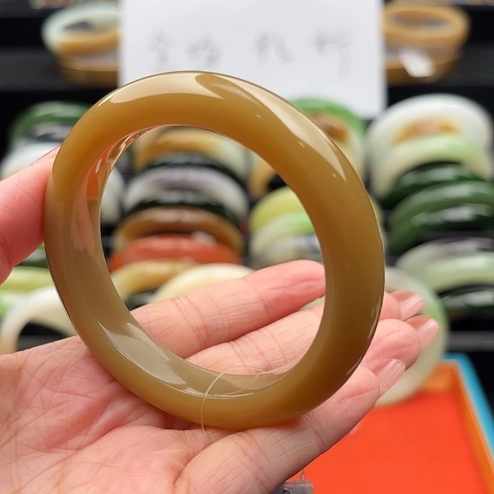 和田玉未镶嵌手镯且末金山老红糖全糖手镯54