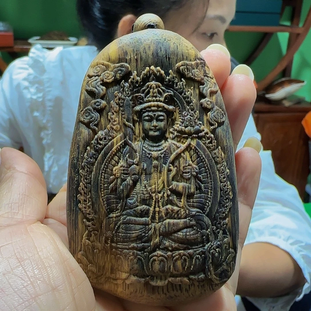 孤***傲沉香沉香碎屑海南白奇原母树一代苗老料虚空藏带绳37克