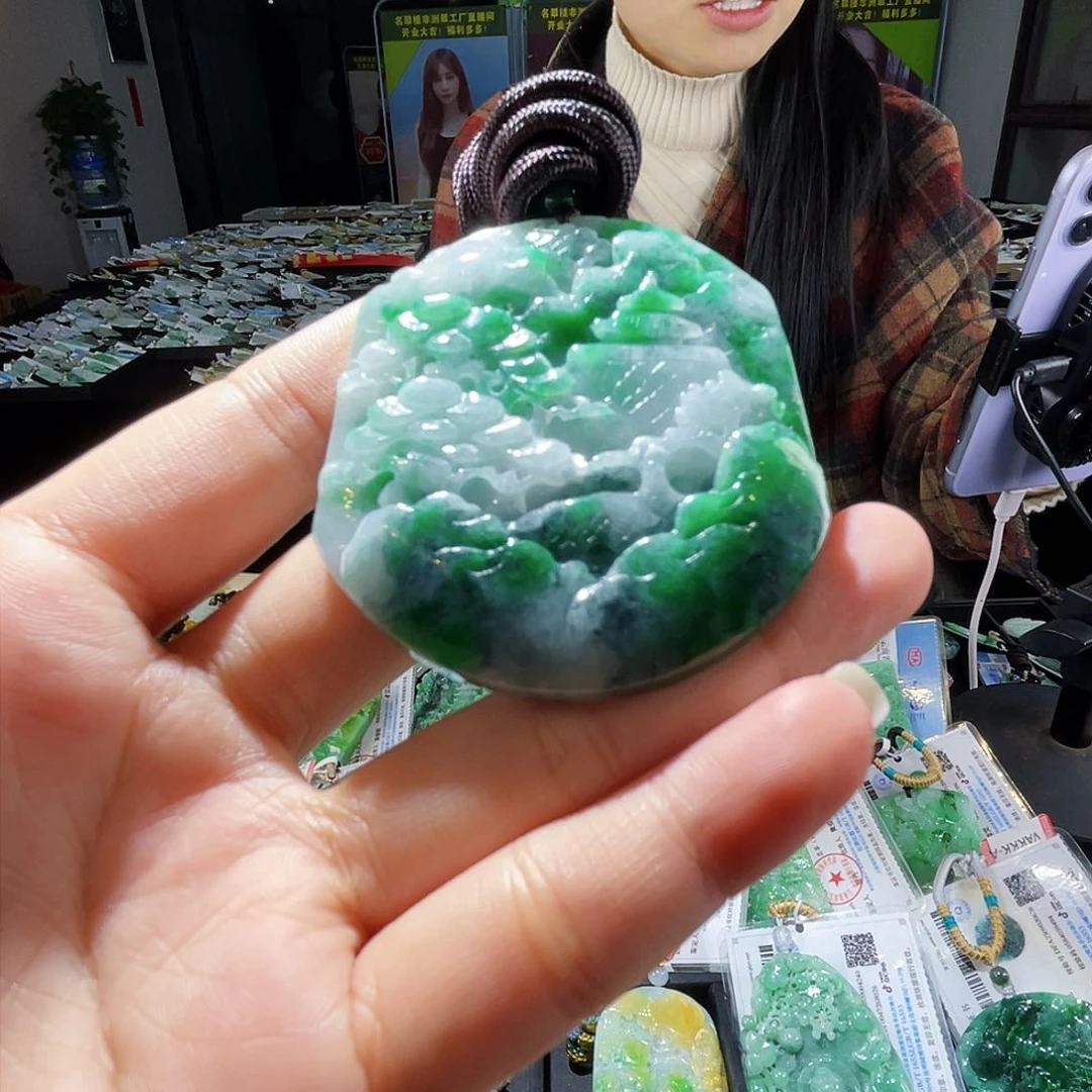 颈饰未镶嵌翡翠一