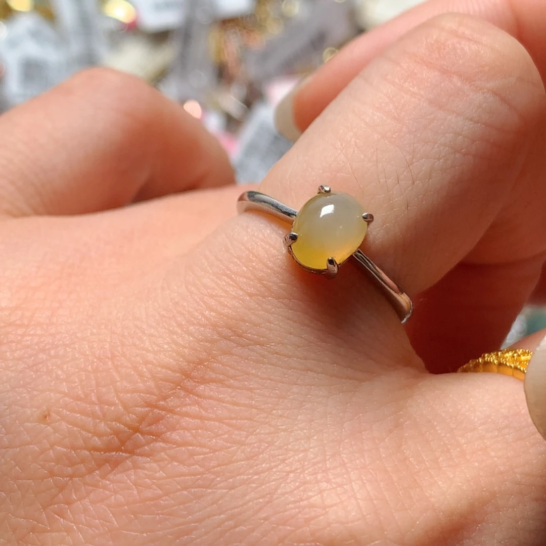 翡翠戒指银S925镶嵌天然翡翠戒指