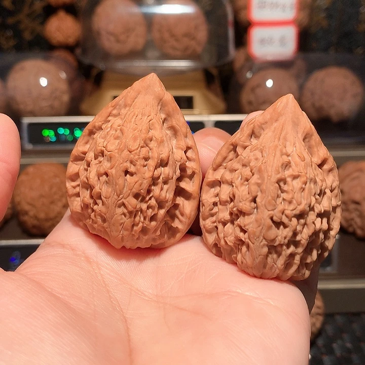 文玩核桃把件吸血鬼
