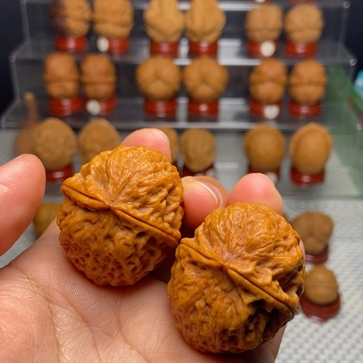 文玩核桃把件云鼎绣球12