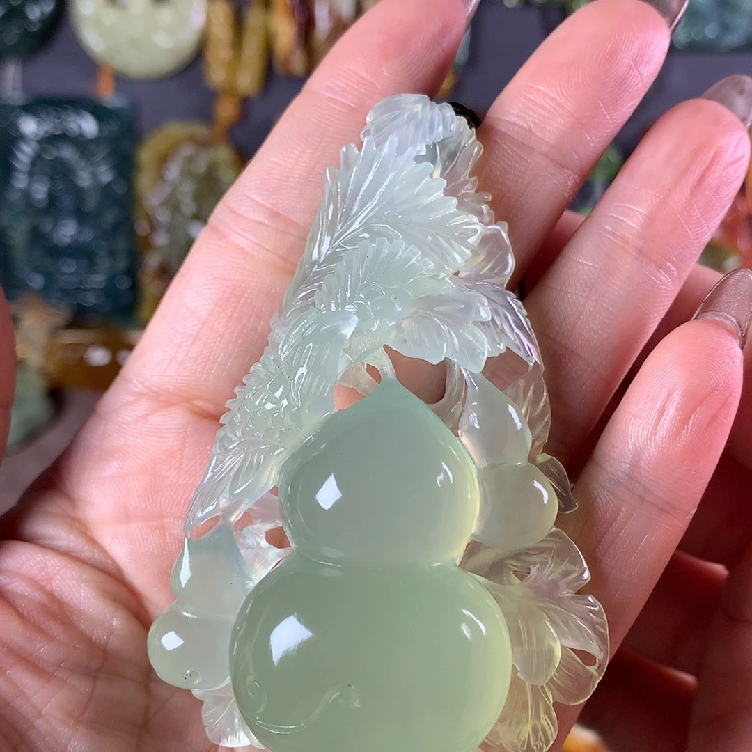 细***a岫玉未镶嵌吊坠(赠链)