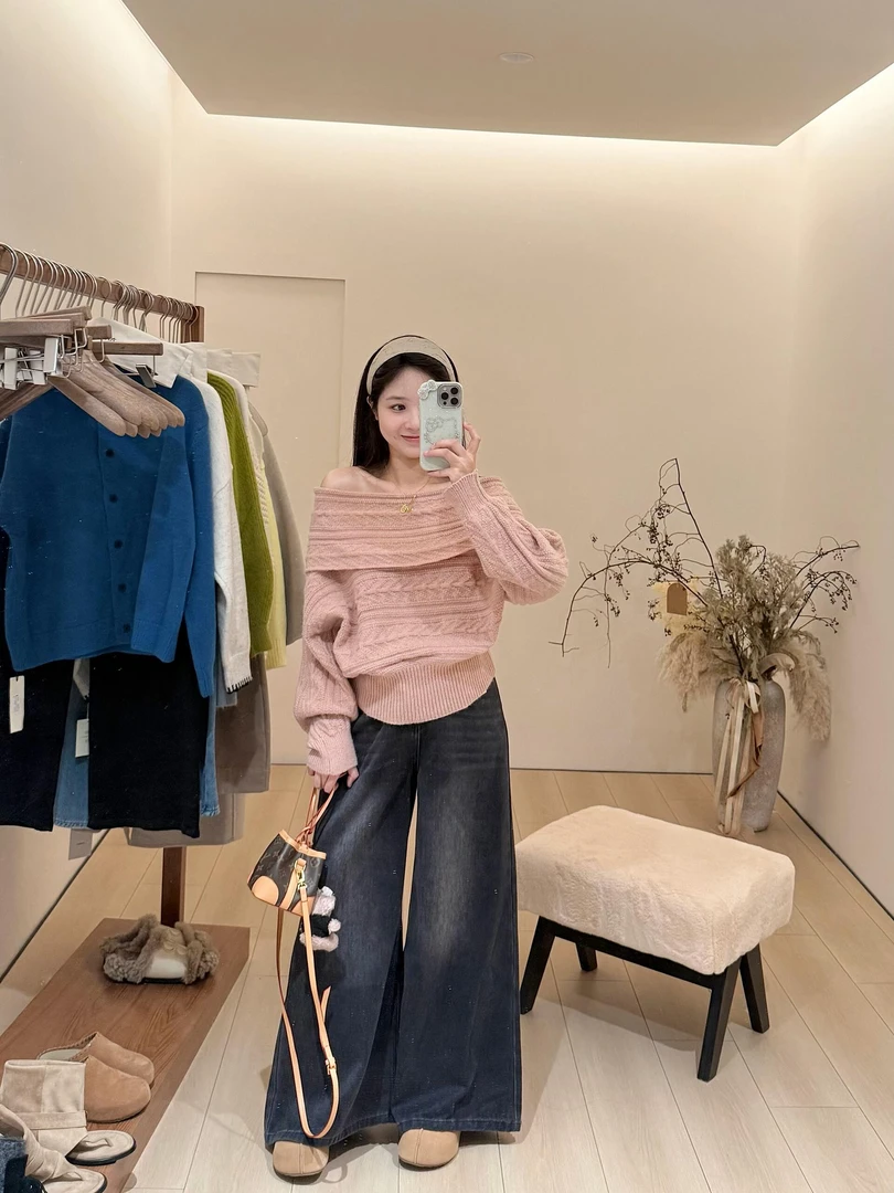 秋冬新款法式纯欲风一字领麻花氛围感露肩针织衫阔腿牛仔裤套装