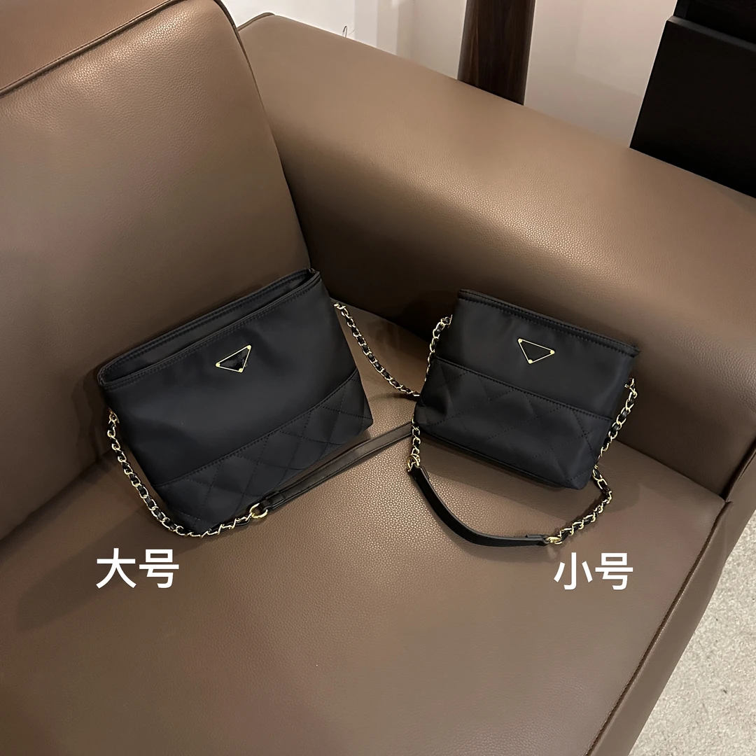 2025经典款时尚百搭单肩斜挎高密布艺托特女包 2282 大气链条