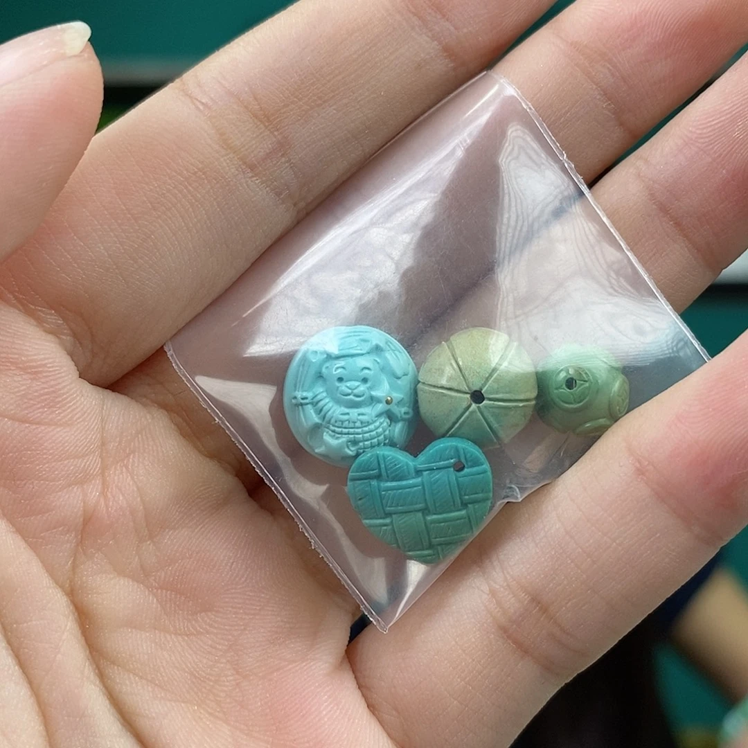 未镶嵌绿松石珠宝奇石