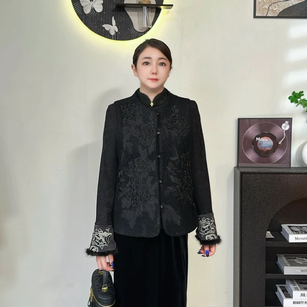 【墨江南】冬季新款重工刺绣钉珠保暖大码马甲A188