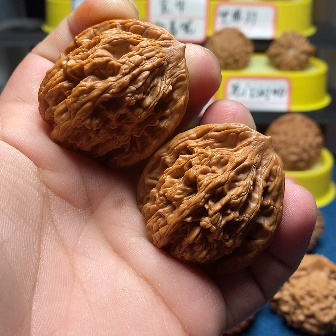 文玩核桃吊坠全品山地虎头