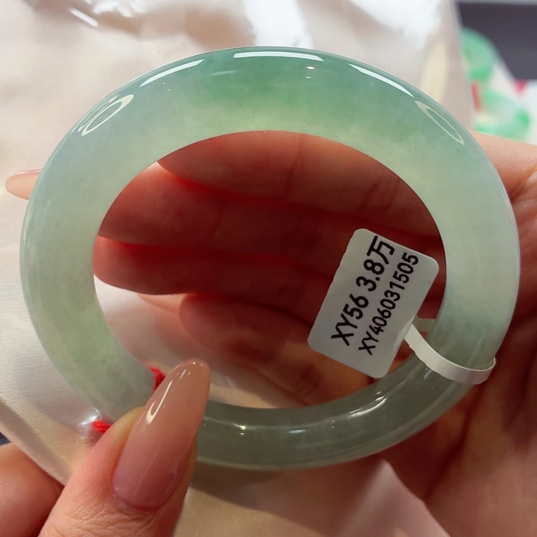 翡翠未镶嵌手镯（圆镯）22（31号）