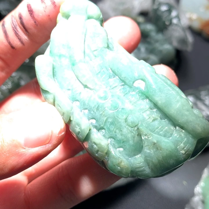 翡翠未镶嵌颈饰保真天然a货翡翠
