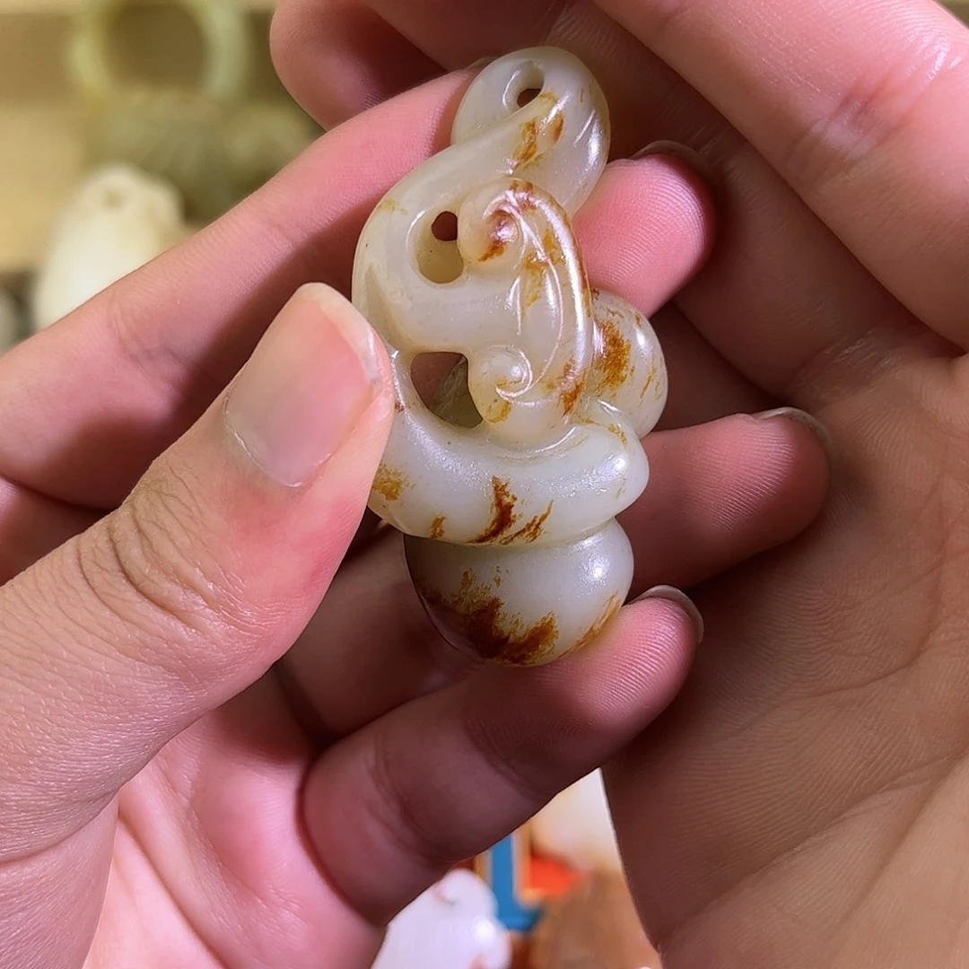 和田玉颈饰未镶嵌酷*哥