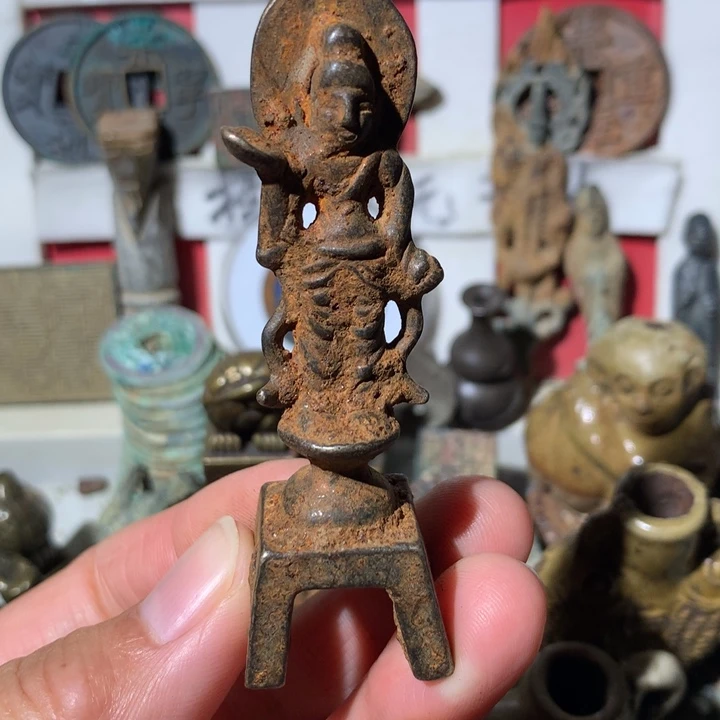 张***玮现代工艺品 现代工艺品