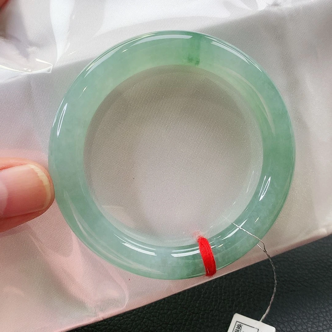 未镶嵌手镯翡翠天然翡翠手镯
