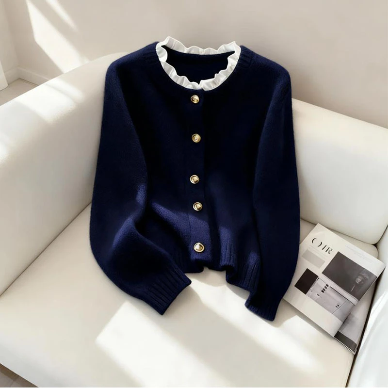 秋季韩系穿搭设计感小众长袖针织衫女高级感小香风藏蓝色毛衣上衣