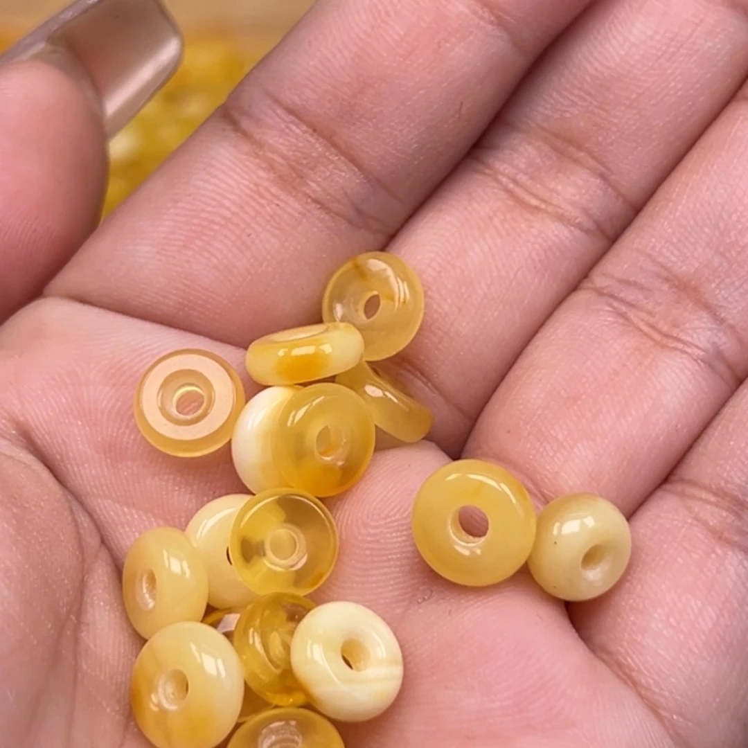 禹***呈未镶嵌琥珀手链多样性