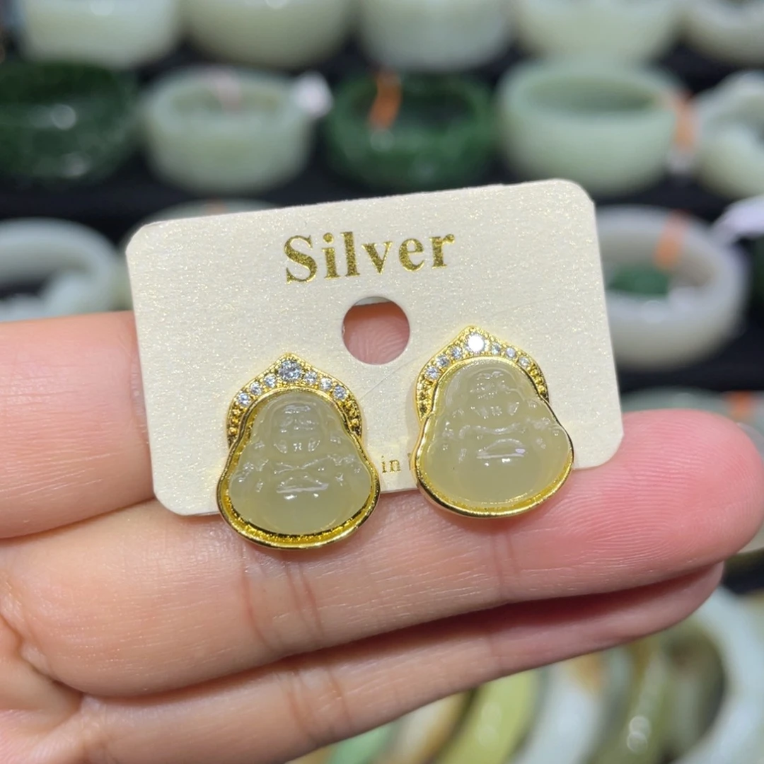 未镶嵌和田玉耳饰