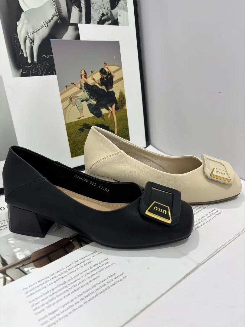 女鞋单鞋时尚休闲女士高跟跟鞋D26009