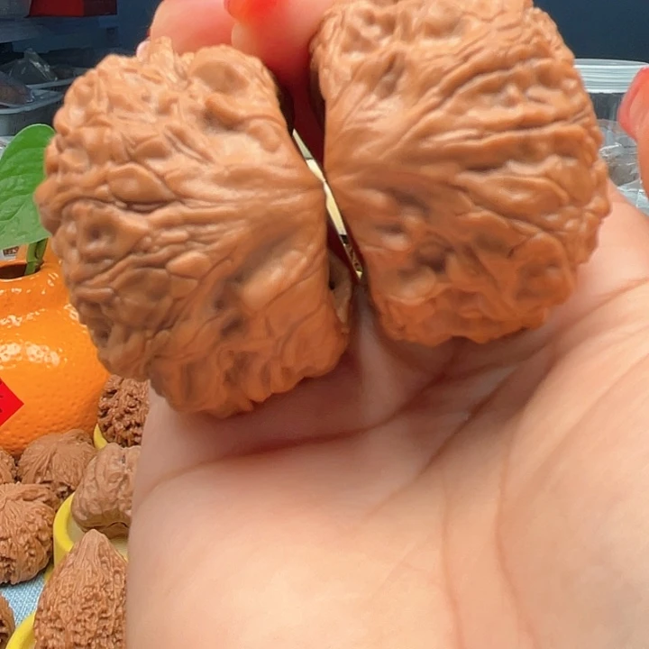 成***成吊坠文玩核桃452515585848585