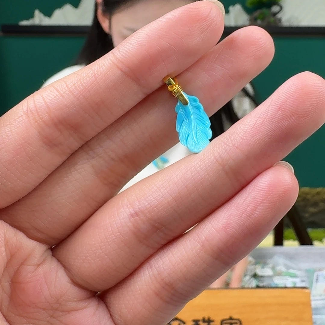 绿松石18K金镶嵌珠宝奇石
