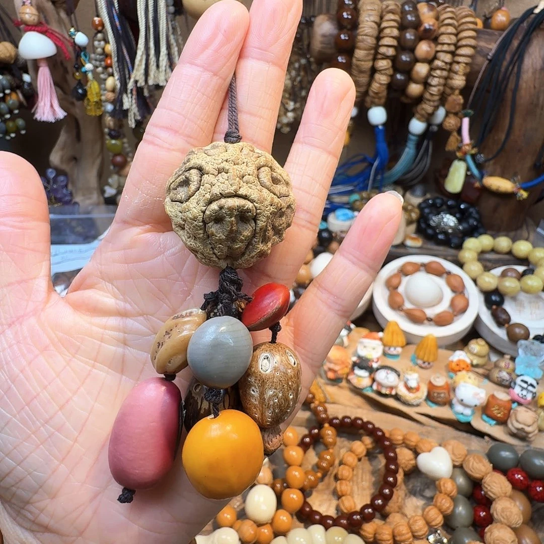 柏香籽/百香籽吊坠菩提树和