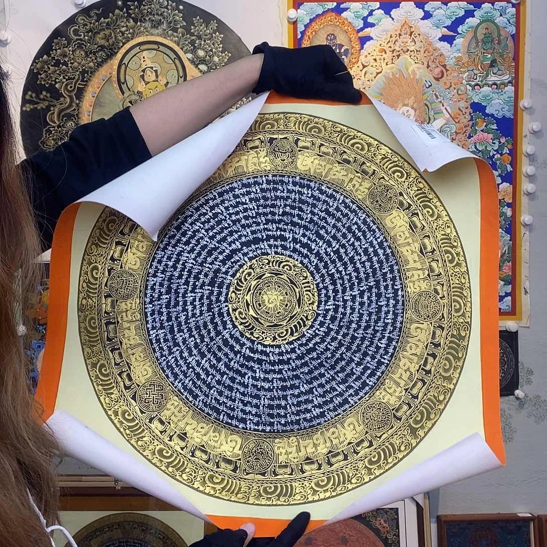 卷轴画纯手绘唐卡六字真言50厘米左右