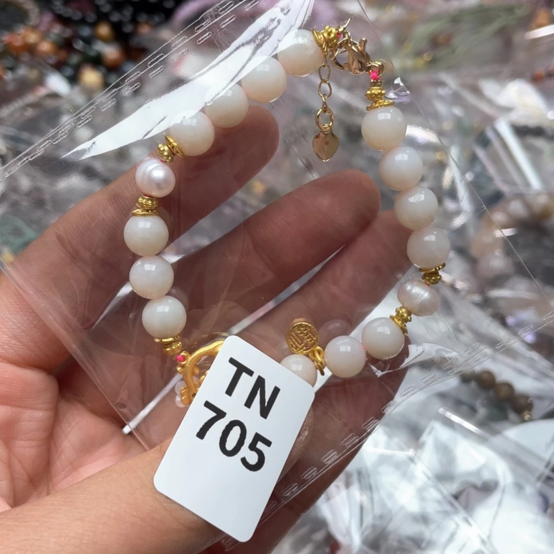 水晶多样性发一只未镶嵌