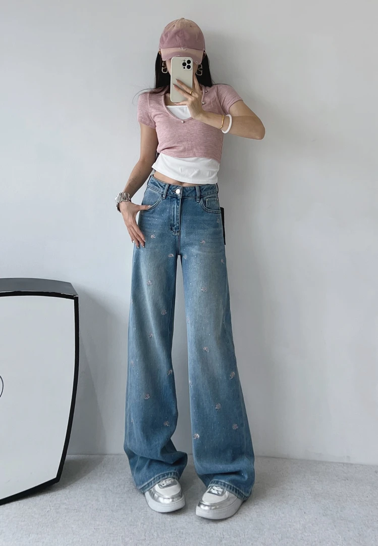 KW【玫瑰的故事】南油欧货设计款重工玫瑰花刺绣宽松显瘦直筒牛仔裤