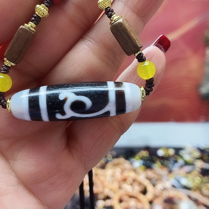 玛瑙/玉髓颈饰合金