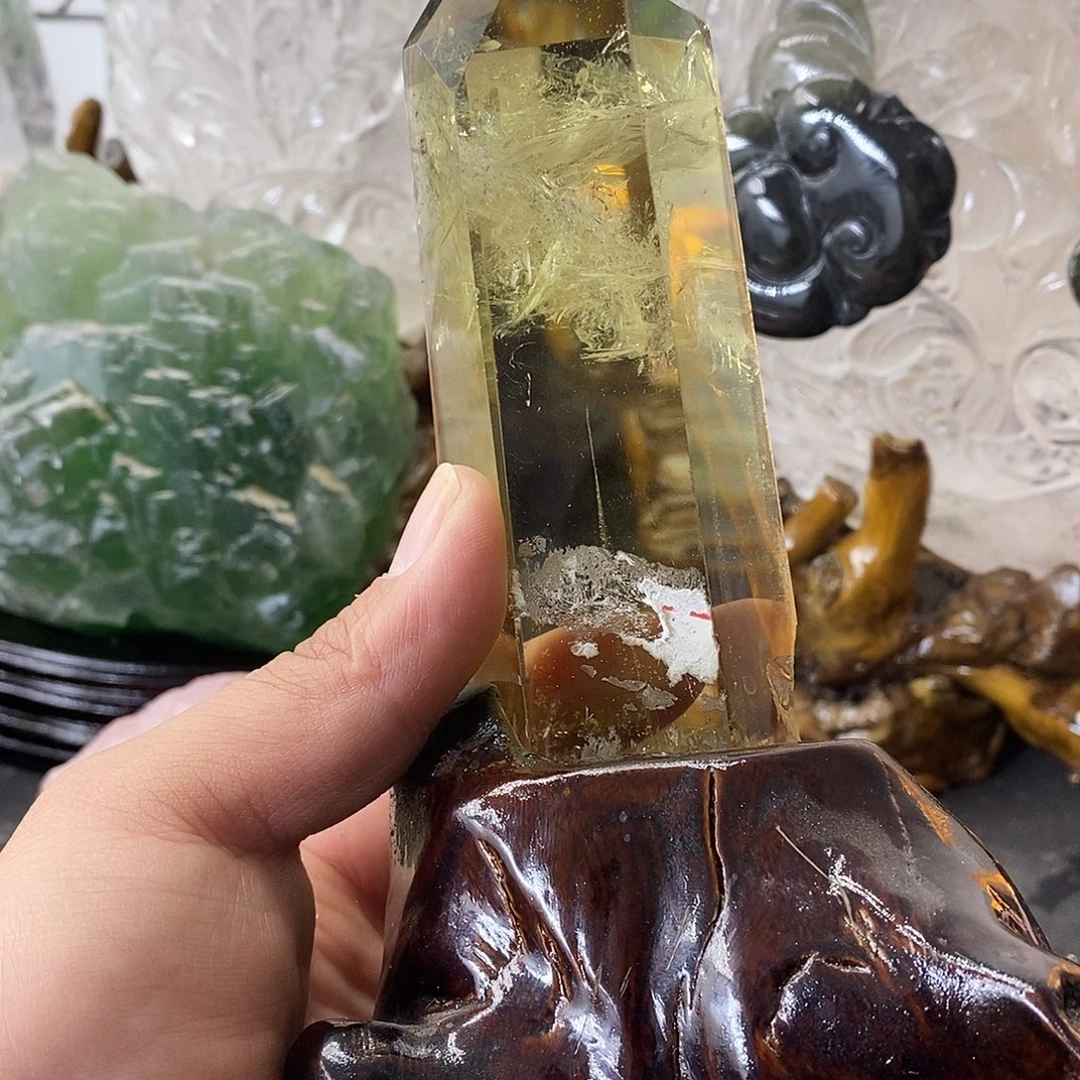 亨***娃未镶嵌水晶珠宝半成品