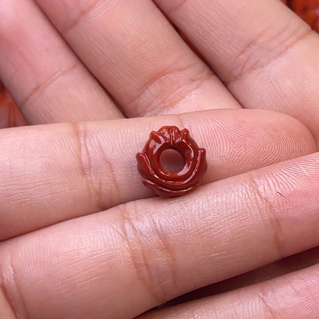 南红玛瑙未镶嵌川料瓦西莲花背云11✖️6mm尺寸