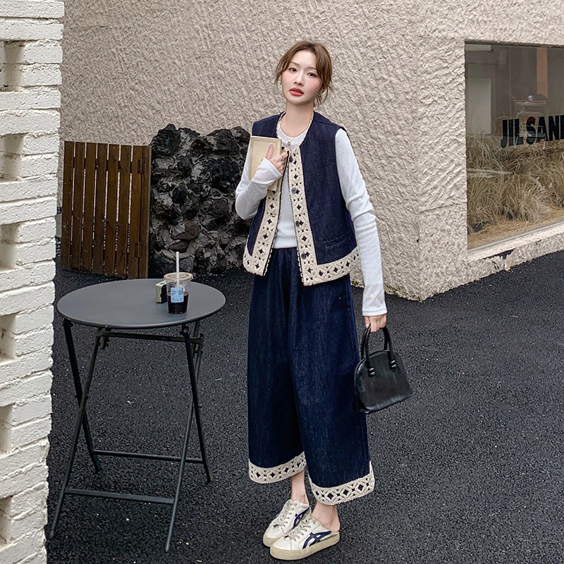 蕾丝拼接牛仔马甲三件套女2025春季新款休闲宽松九分裤减龄套装潮