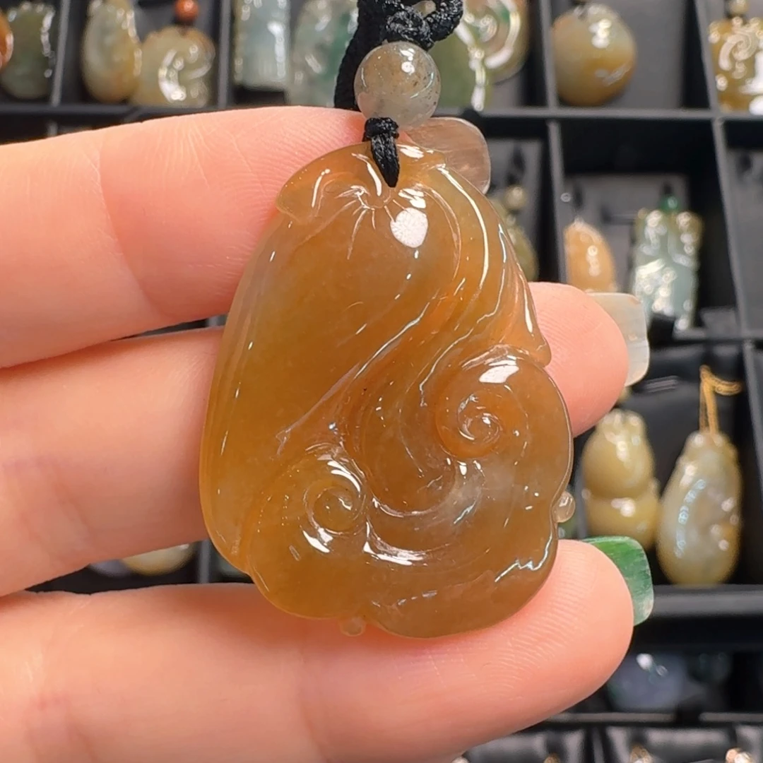 颈饰未镶嵌翡翠如意