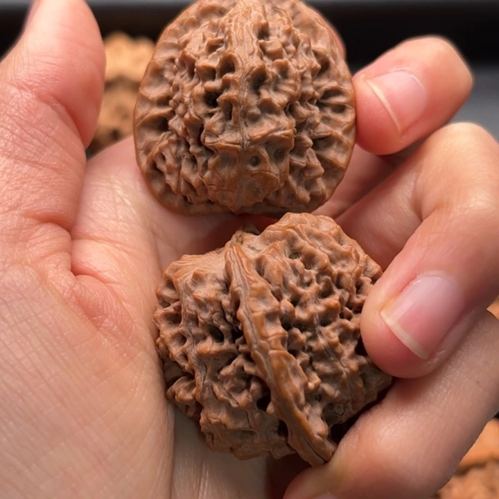 三***木文玩核桃吊坠马蹄