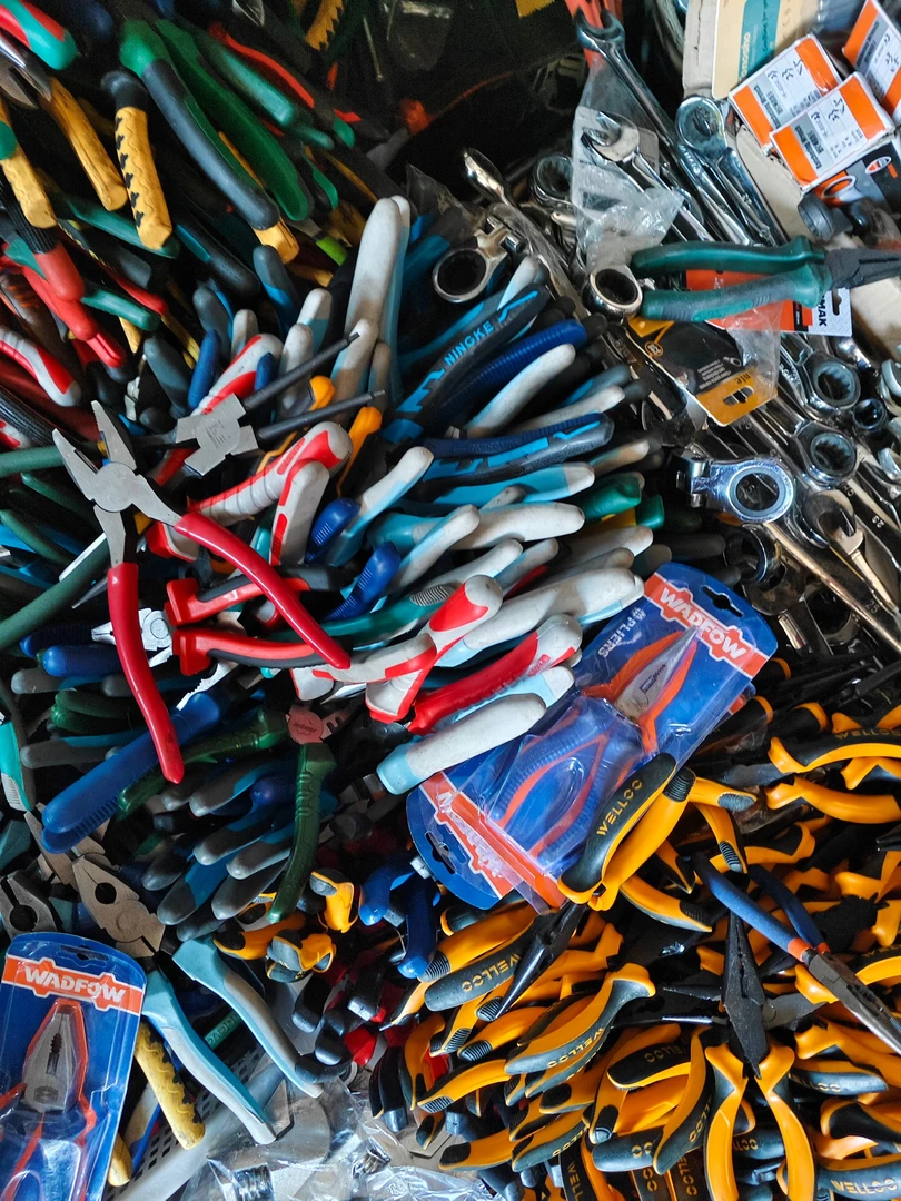 1080号居家日用五金工具手动工具其款式五金工具杂款以直播间为准