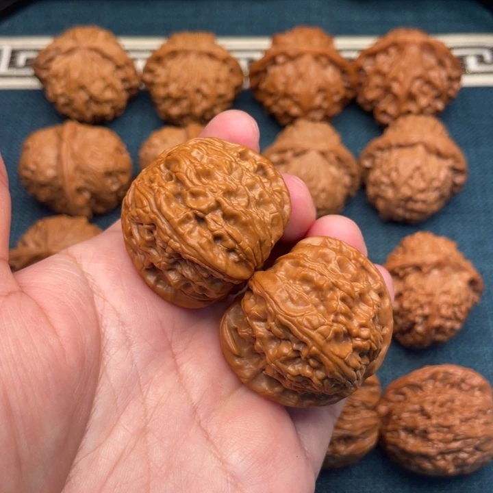 把件文玩核桃全品无修38.5白狮子