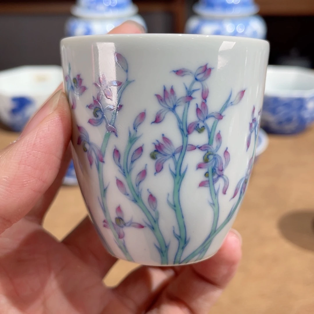 杯 仪贤堂  斗彩九兰图  闻香杯