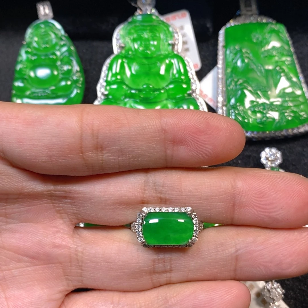 颈饰银S925镶嵌翡翠马鞍戒指