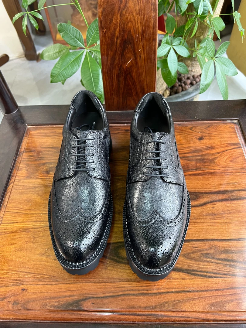 鸵鸟皮男士商务英伦时尚真皮布洛克雕花男鞋XL大底系带休闲皮鞋