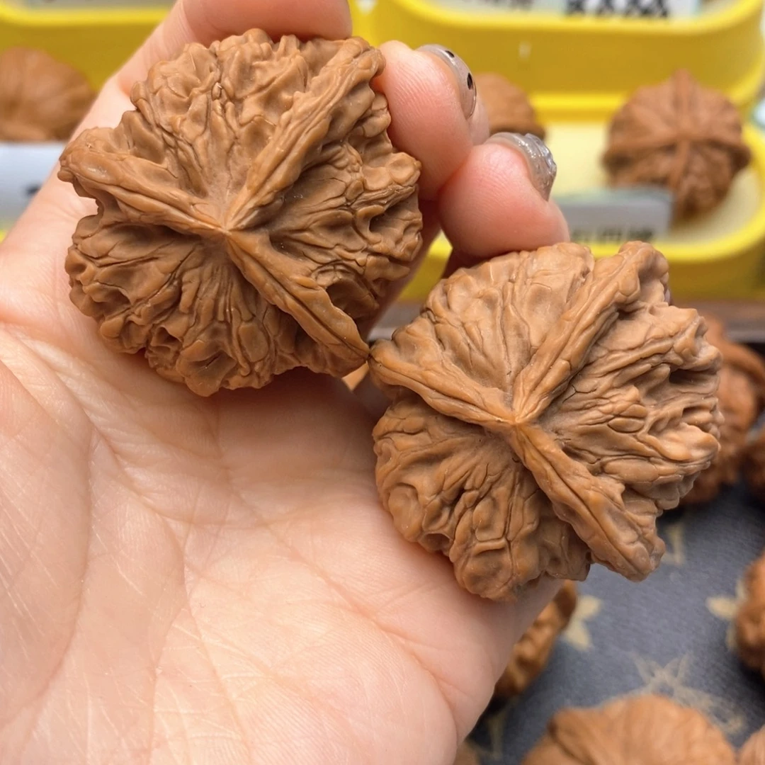 文玩核桃把件43尺牡丹花王丁