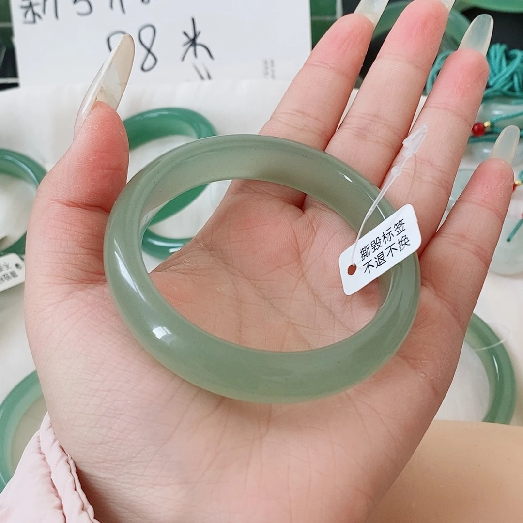 石英质玉（非洲翠）合金手镯