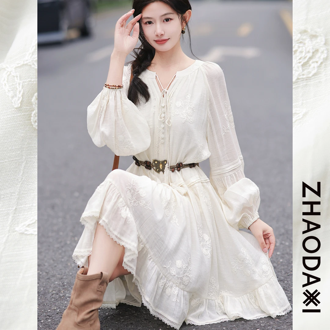 【赵大喜】现货！童话镇连衣裙 | 重工刺绣 抗皱 V领 蝴蝶腰带